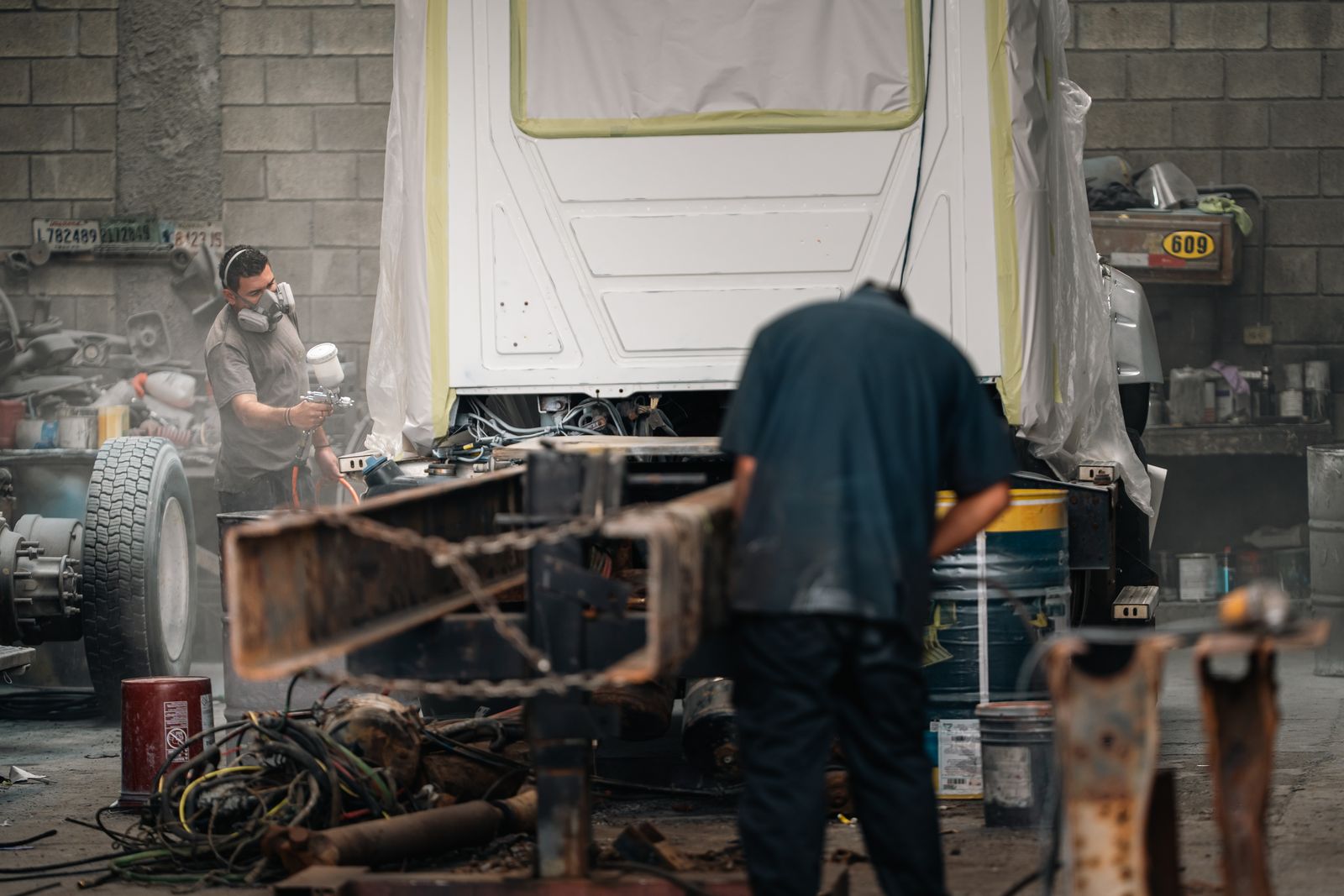 Lakování blatníku po nehodě VW Golf